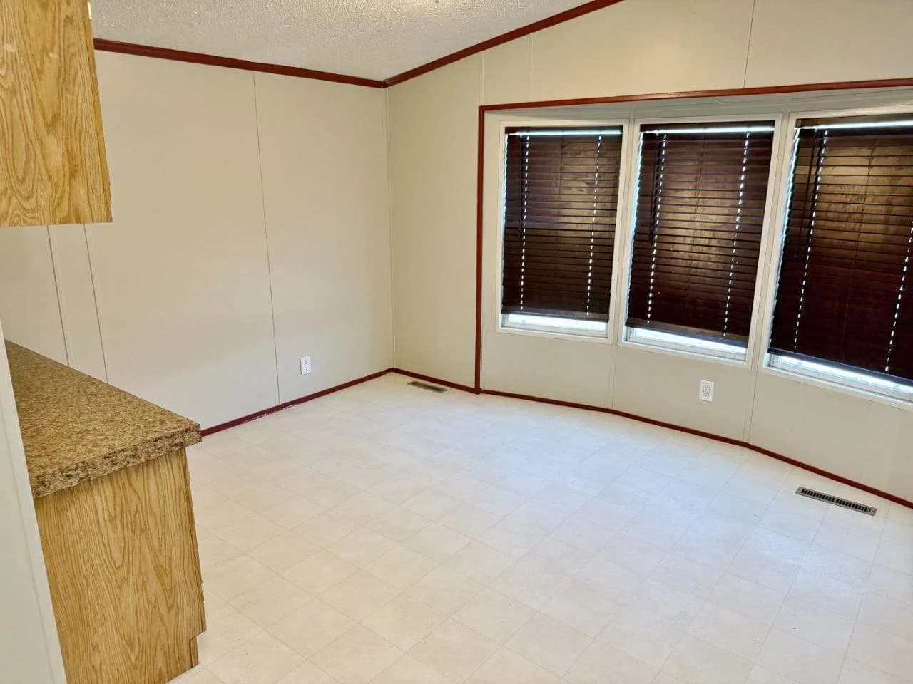4028 Blue Bell Dr — photo 3