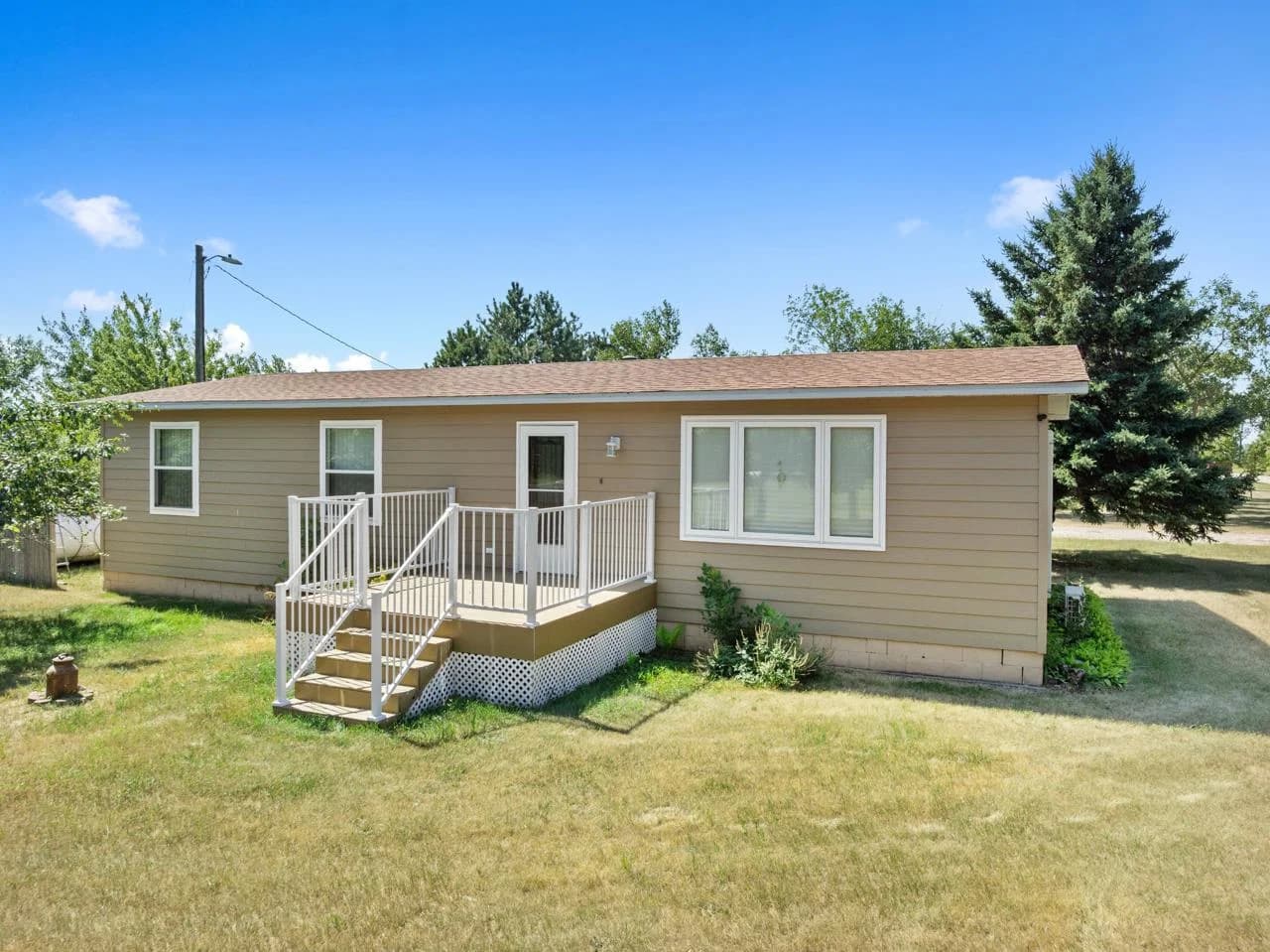 101 Airport Rd W — photo 3