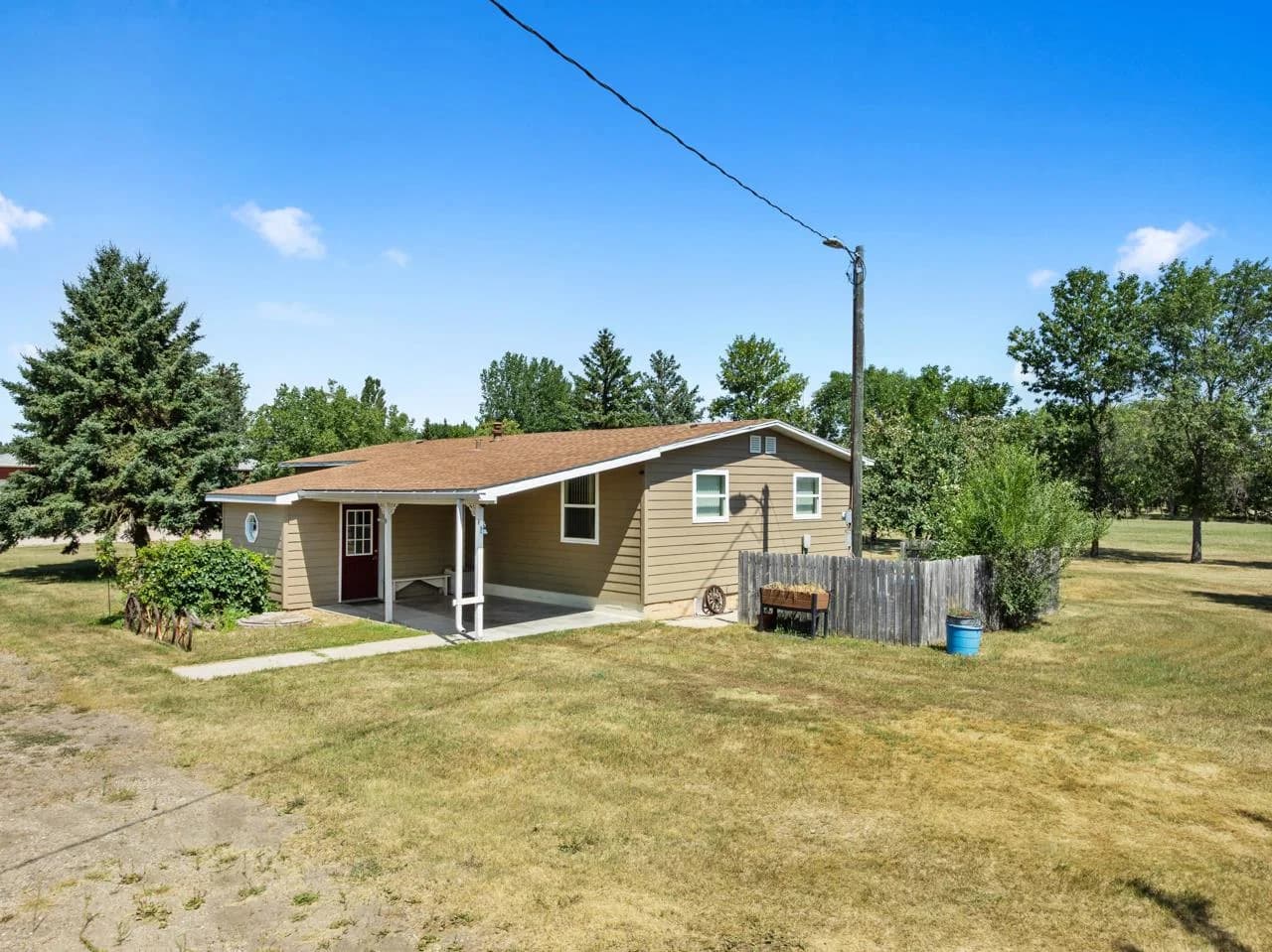 101 Airport Rd W — photo 2